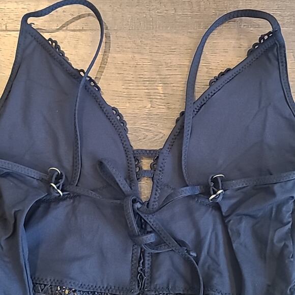 Becca by Rebecca Virtue Muse One Piece Swimsuit Size M - Picture 6 of 8
